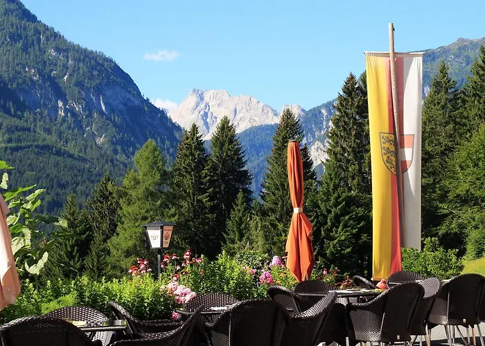 阿尔分霍夫思琪那纳酒店 3*