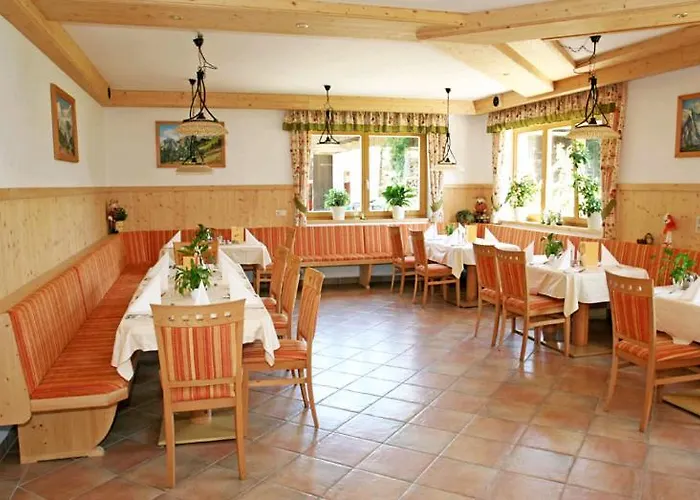 阿尔分霍夫思琪那纳酒店 酒店 3*